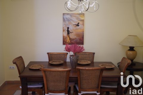 Townhouse for sale in San Roque, Cadiz, Spain 3 bedrooms, 205 sq.m. No. 153332 - photo 8