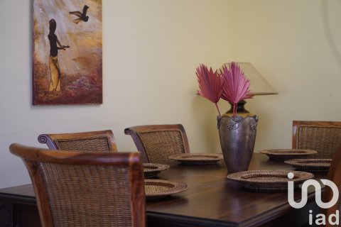 Townhouse for sale in San Roque, Cadiz, Spain 3 bedrooms, 205 sq.m. No. 153332 - photo 9