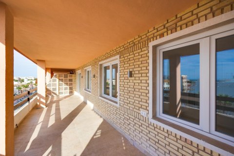 Wohnung zum Verkauf in Torrevieja, Alicante, Spanien 3 Schlafzimmer, 102 m2 Nr. 140237 - Foto 8
