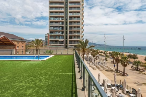 Apartment à vendre Badalona, Barcelona, Espagne, 3 chambres, 120 m2 No. 133507 - photo 2