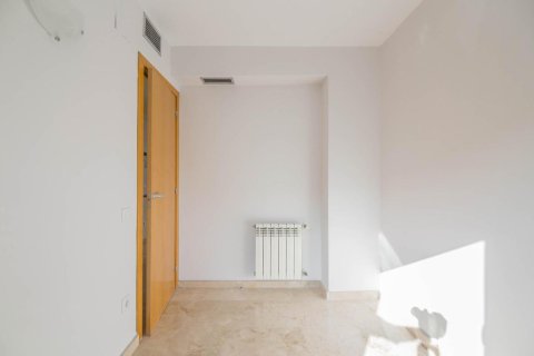 Duplex à vendre Barcelona, Espagne, 3 chambres, 273 m2 No. 133506 - photo 15