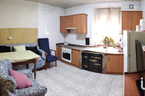 Сasa en venta en León, España 6 dormitorios, 594 m2 No. 186086 - foto 6