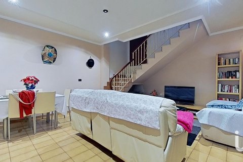 House in Burriana, Castellon, Spain 5 bedrooms, 150 sq.m. No. 186087