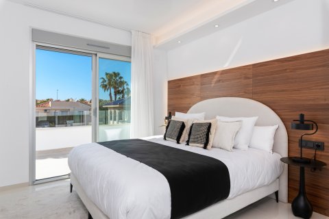 Villa en venta Ciudad Quesada, Alicante, España 4 dormitorios, 396 m2 No. 133814 - foto 4