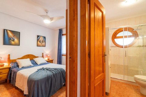 Продажа виллы в Плайя Фламенка II, Аликанте, Испания 5 спален, 97м2 №194562 - фото 29