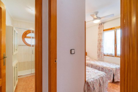 Продажа виллы в Плайя Фламенка II, Аликанте, Испания 5 спален, 97м2 №194562 - фото 26