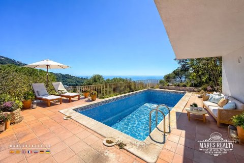 Villa à vendre à Lloret de Mar, Girona, Espagne, 4 chambres, 238 m2 No. 168696 - photo 13