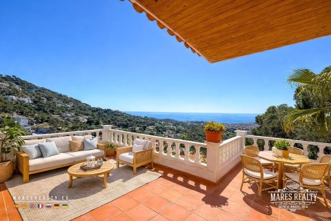 Villa à vendre à Lloret de Mar, Girona, Espagne, 4 chambres, 238 m2 No. 168696 - photo 12