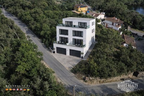Villa for sale in Aiguaviva Parc, Girona, Spain 3 bedrooms, 180 sq.m. No. 168695 - photo 13