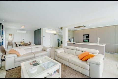 Villa zum Verkauf in Benidorm, Alicante, Spanien 5 Schlafzimmer, 436 m2 Nr. 181026 - Foto 6
