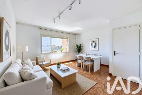 Apartment in Sabadell, Barcelona, Spain 3 bedrooms, 90 sq.m. No. 184647