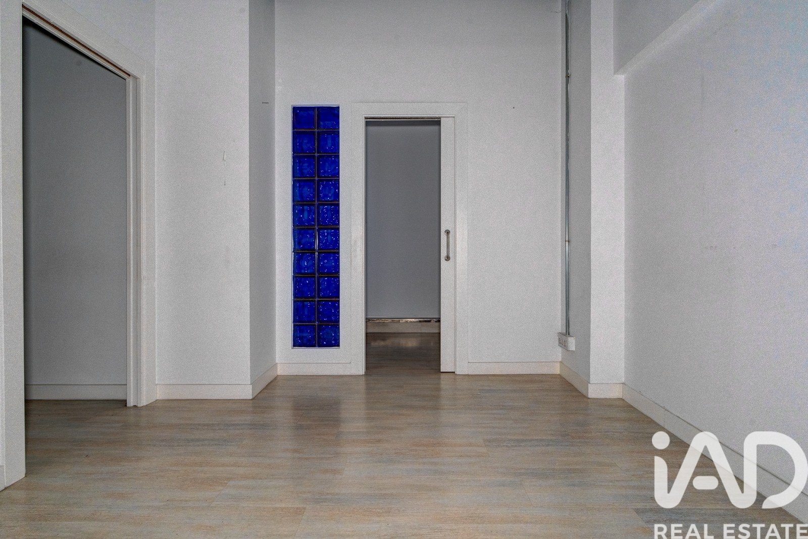 Liikekiinteistö Bilbao, Biscay, Espanja 30 m2 No. 195024