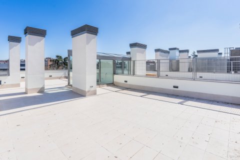 Duplex for sale Madrid, Spain 3 bedrooms, 235 sq.m. No. 117650 - photo 20