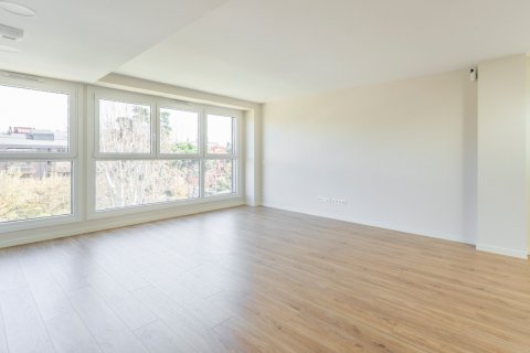 Duplex for sale Madrid, Spain 3 bedrooms, 235 sq.m. No. 117650 - photo 5