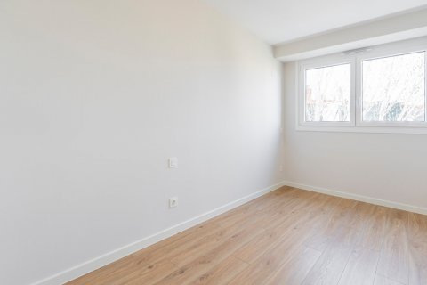 Duplex for sale Madrid, Spain 3 bedrooms, 235 sq.m. No. 117650 - photo 11