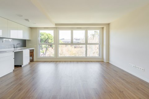 Duplex for sale Madrid, Spain 3 bedrooms, 235 sq.m. No. 117650 - photo 4