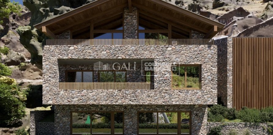 House in Principado De Andorra (Ninguna Poblacion Tiene C.P.), Lleida, Spain 4 bedrooms, 559 sq.m. No. 158430