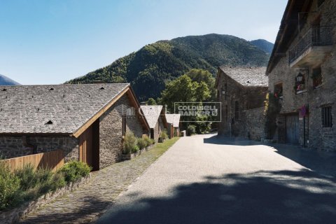 House for sale in Principado De Andorra (Ninguna Poblacion Tiene C.P.), Lleida, Spain 4 bedrooms, 559 sq.m. No. 158430 - photo 8