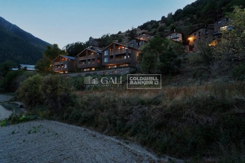 House for sale in Principado De Andorra (Ninguna Poblacion Tiene C.P.), Lleida, Spain 4 bedrooms, 559 sq.m. No. 158430 - photo 18