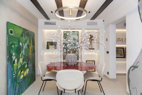 Apartment for sale in Barcelona, Spain 2 bedrooms, 103 sq.m. No. 158433 - photo 24