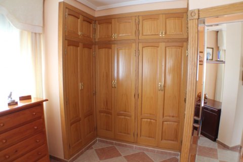 Willa w Benidorm, Alicante, Hiszpania 6 sypialni, 600 mkw. nr 196695 – zdjęcie 9