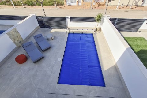 Продажа виллы в Сан-Педро-дель-Пинатар, Мурсия, Испания 3 спальни, 112м2 №182200 - фото 11