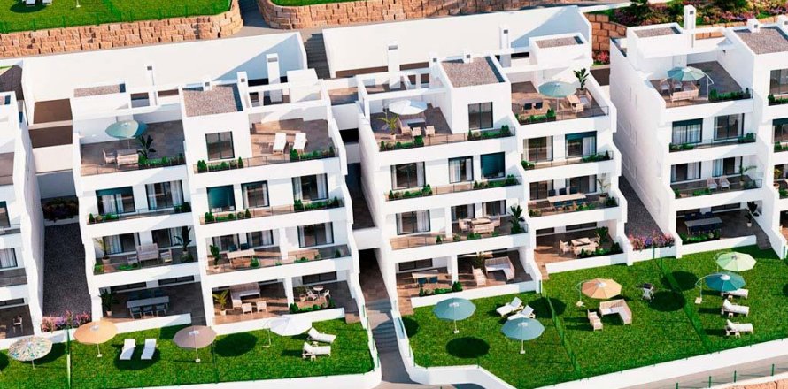 Appartamento a Estepona, Malaga, Spagna 3 camere da letto, 137 mq. N° 182605