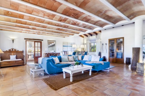 Finca for rent Campos, Mallorca, Spain 4 bedrooms, 500 sq.m. No. 139228 - photo 7