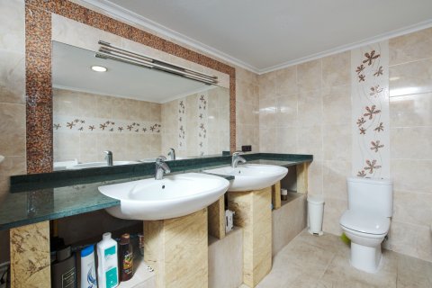 Villa till salu Torrevieja, Alicante, Spanien 5 sovrum, 468 kvm. Nr. 118799 - foto 12