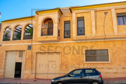 Villa in vendita Guardamar del Segura, Alicante, Spagna 4 camere da letto, 650 mq. N° 118810 - foto 2