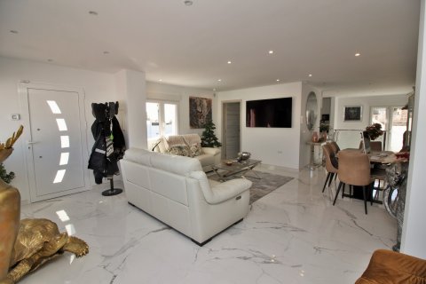 Продажа виллы в Вилламартин, Аликанте, Испания 2 спальни, 132м2 №118804 - фото 4