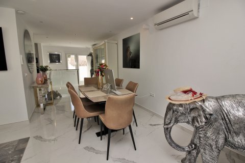 Продажа виллы в Вилламартин, Аликанте, Испания 2 спальни, 132м2 №118804 - фото 7