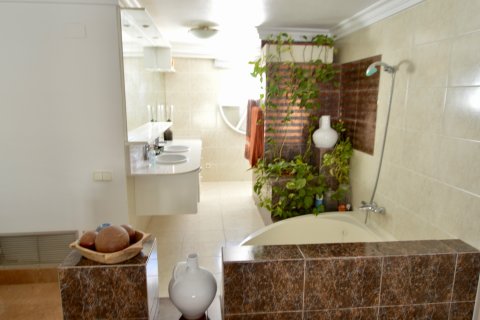 Продажа виллы в Торревьеха, Аликанте, Испания 4 спальни, 520м2 №118801 - фото 18