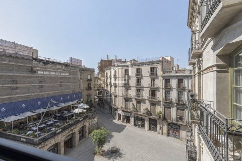 Lägenhet till salu i Barcelona, Spanien 3 sovrum, 138 kvm. Nr. 194305 - foto 4