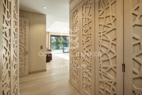 Huvila myytävänä Marbella, Malaga, Espanja, 6 makuuhuonetta, 1023 m2 No. 158818 - kuva 14