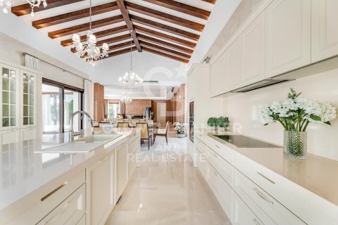 Huvila myytävänä Marbella, Malaga, Espanja, 6 makuuhuonetta, 1023 m2 No. 158818 - kuva 11