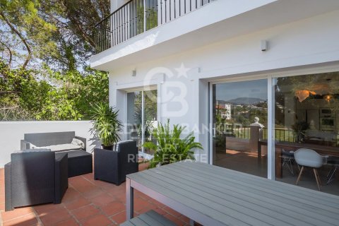 Casa adosada en venta en Benahavís, Málaga, España 4 dormitorios, 352 m2 No. 158819 - foto 9