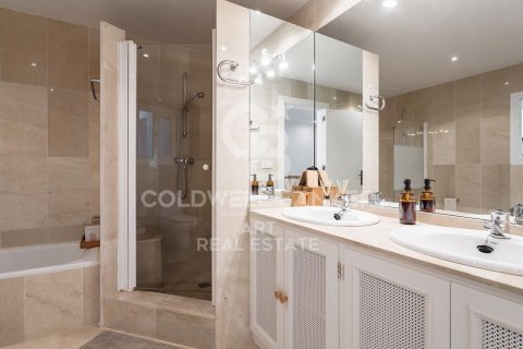 Townhouse for sale in Benahavis, Malaga, Spain 4 bedrooms, 352 sq.m. No. 158819 - photo 13