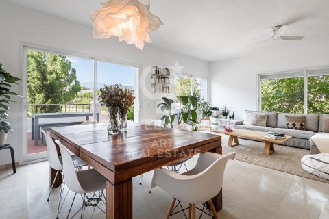 Townhouse for sale in Benahavis, Malaga, Spain 4 bedrooms, 352 sq.m. No. 158819 - photo 3