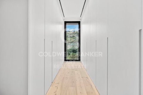 Villa till salu i Benahavis, Malaga, Spanien 4 sovrum, 573 kvm. Nr. 158816 - foto 18