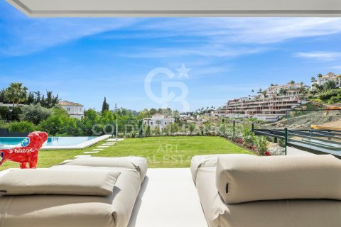 Villa till salu i Benahavis, Malaga, Spanien 4 sovrum, 573 kvm. Nr. 158816 - foto 9