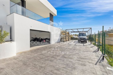 Villa till salu i Benahavis, Malaga, Spanien 4 sovrum, 573 kvm. Nr. 158816 - foto 23