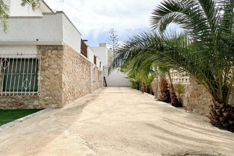Villa in vendita Alicante, Spagna 7 camere da letto, 386 mq. N° 115192 - foto 4