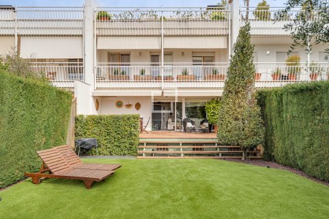 Villa in Teia, Barcelona, Spain 4 bedrooms, 311 sq.m. No. 150257