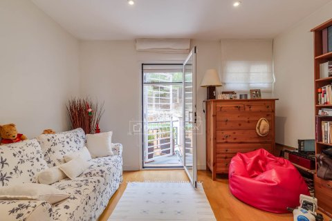 Villa for sale in Teia, Barcelona, Spain 4 bedrooms, 311 sq.m. No. 150257 - photo 25