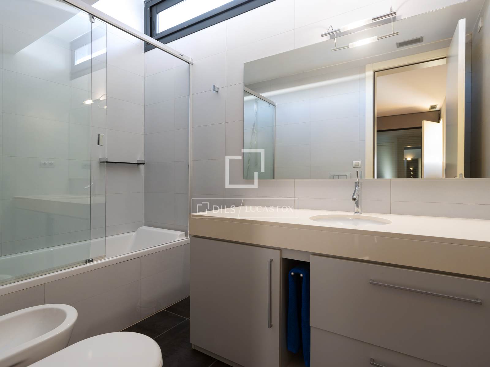 Villa a Premia De Dalt, Barcelona, Spagna 4 camere da letto, 485 mq. N° 150253