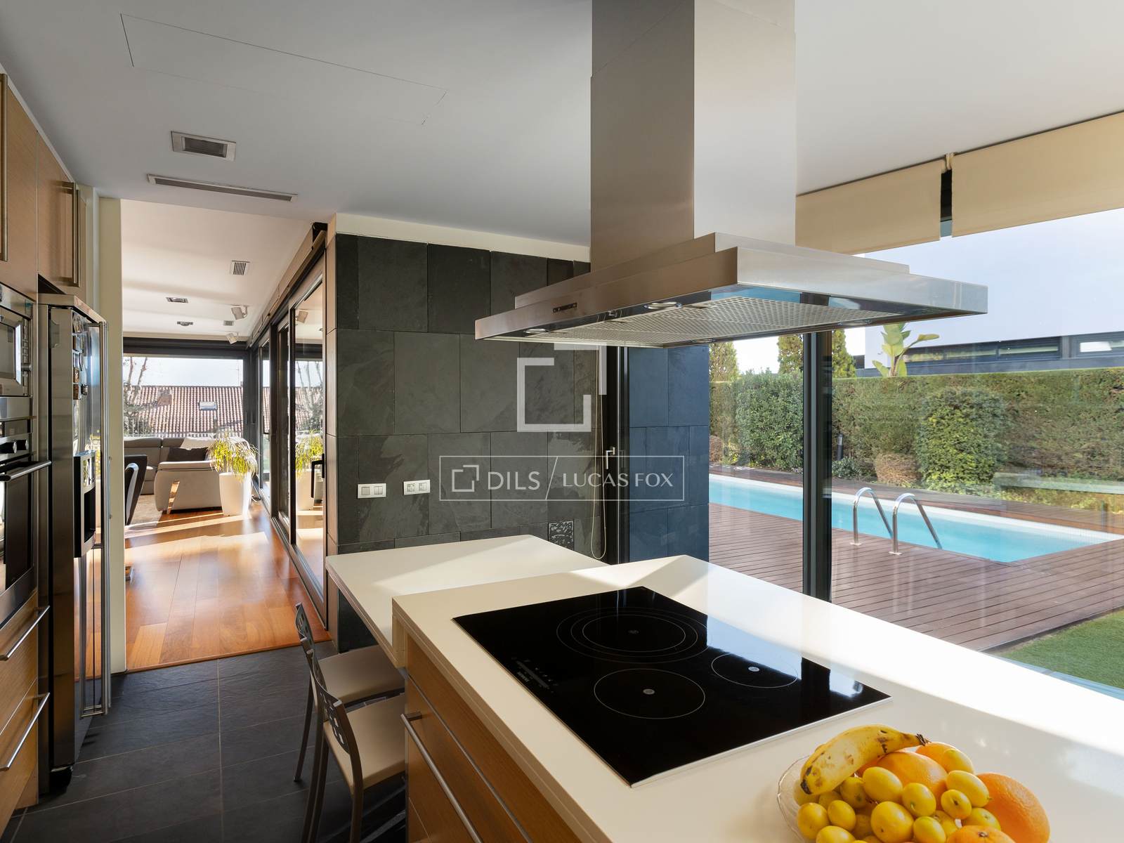 Villa a Premia De Dalt, Barcelona, Spagna 4 camere da letto, 485 mq. N° 150253