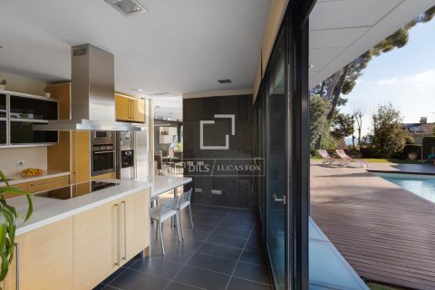 Villa for sale in Premia De Dalt, Barcelona, Spain 4 bedrooms, 485 sq.m. No. 150253 - photo 6