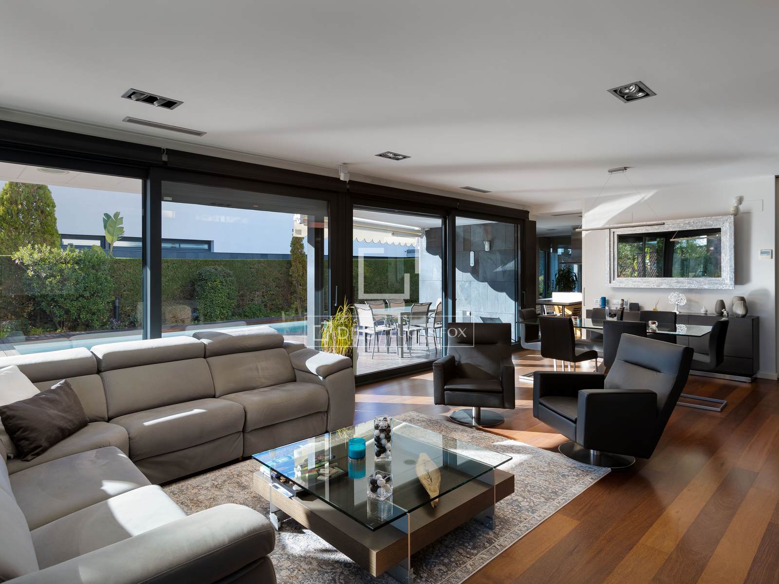 Villa a Premia De Dalt, Barcelona, Spagna 4 camere da letto, 485 mq. N° 150253