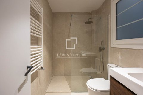 Huoneisto myytävänä Barcelona, Espanja, 3 makuuhuonetta, 100 m2 No. 150254 - kuva 5